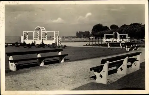 Ak Siofok Fock Ungarn, Park, Sitzbänke