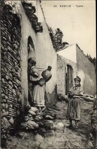 Ak Kabylie Algerien, Kind, Frau mit Wasserkrug