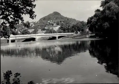 Ak Jena in Thüringen, Blick zum Hausberg, Brücke