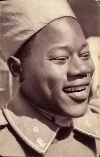 Ak Senegalesischer Soldat, Kolonialtruppen, Portrait