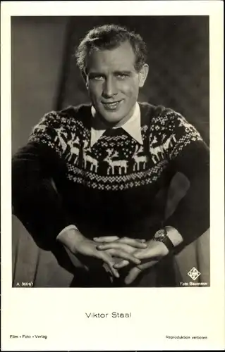 Ak Schauspieler Viktor Staal, Portrait, Pullover