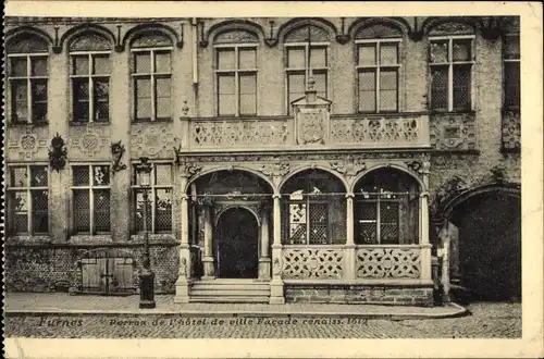 Ak Furnes Veurne Westflandern, Perron de l'hotel de ville, Facade renaiss