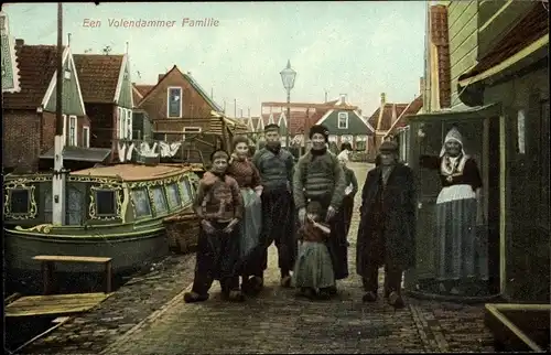 Ak Volendam Nordholland Niederlande, Familienbild, Niederländische Tracht