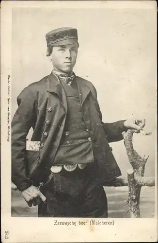 Ak Walcheren Zeeland, Junge in niederländischer Volkstracht