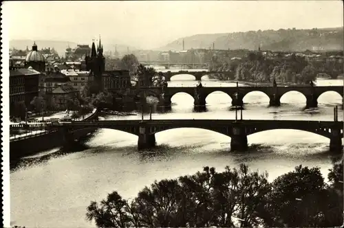 Ak Praha Prag Tschechien, Blick auf die Brücken
