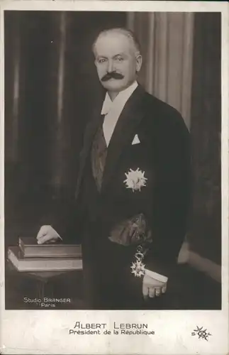 Ak Französischer Präsident Albert Lebrun, Portrait, Orden