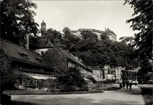 Ak Greiz im Vogtland, Leninpark, Passanten, Schloss