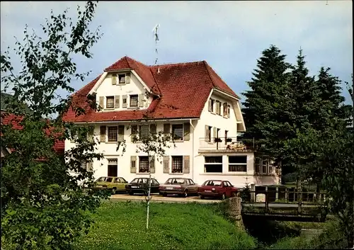 Ak Grafenhausen im Schwarzwald, Gasthaus Tanneck, Außenansicht, Autos