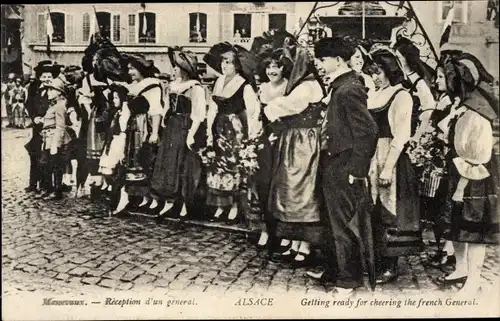Ak Alsace, bereitet sich darauf vor, den französischen General anzufeuern