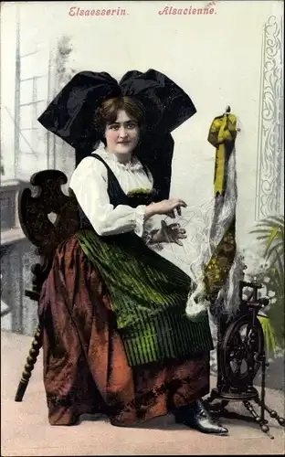 Ak Elsass Lothringen, Elsässerin in Tracht am Spinnrad