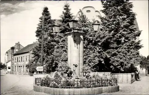 Ak Großräschen Niederlausitz, Bergmannsbrunnen