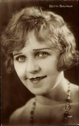 Ak Schauspielerin Betty Balfour, Portrait