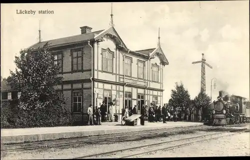 Ak Läckeby Schweden, Bahnhof, Dampflokomotive