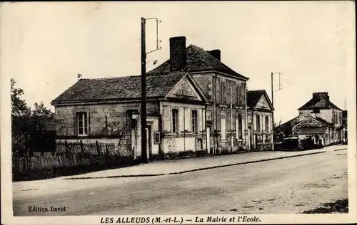 Ak Les Alleuds Maine-et-Loire, La Mairie et l´École