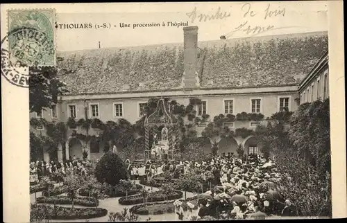 Ak Thouars Deux Sèvres, Une Procession à l´Hôpital