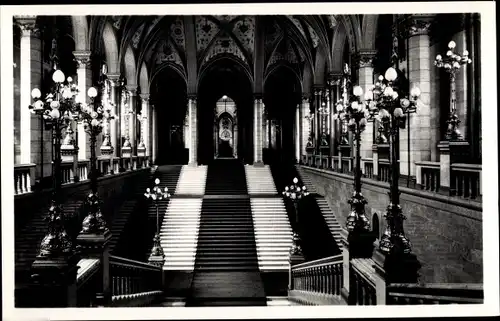 Ak Budapest Ungarn, Parlament, Fest Stiegenhalle
