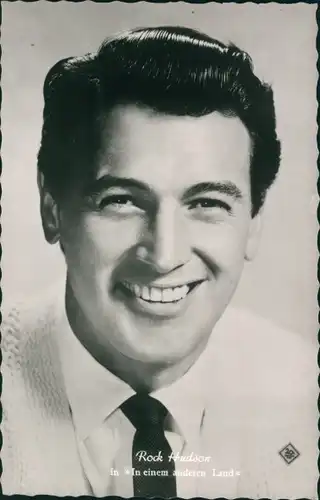 Ak Schauspieler Rock Hudson, Portrait, In einem anderen Land