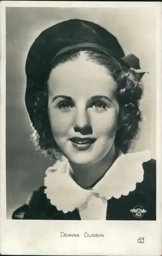 Ak Schauspielerin Deanna Durbin, Portrait