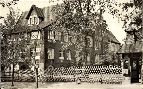 Ak Lychen in der Uckermark, Pestalozzi-Schule