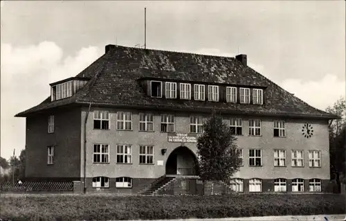 Ak Blankenfelde in Brandenburg, Grundschule, Oberschule