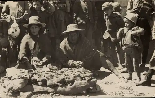 Foto Ak Bolivien, Straßenhändler 1928