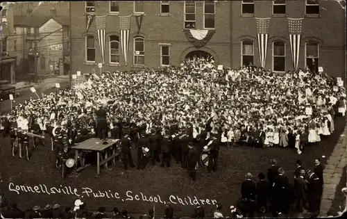 Foto Ak Connellsville Pennsylvania USA, Öffentliche Schule, Kinder