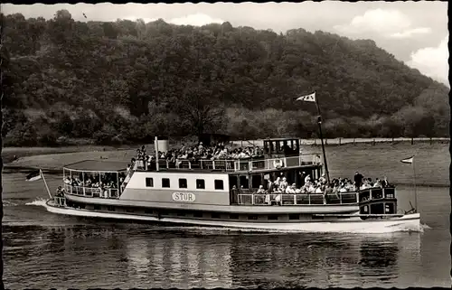 Ak Oberweser Fahrgastschifffahrt zwischen Hann. Münden und Hameln, Am Ohrberg bei Hameln,Schiff Stör