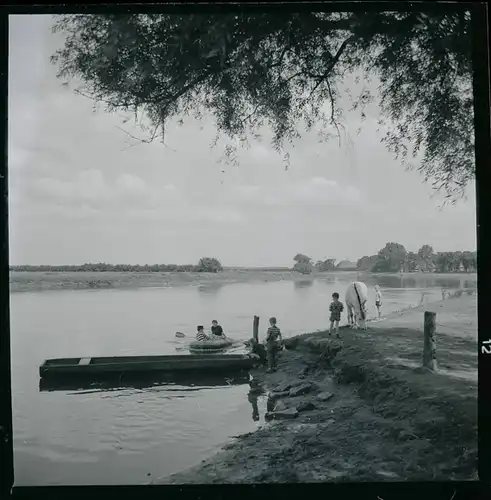 7 Zelluloid Negative Bosse Frankenfeld Niedersachsen, See, Wiese, Haus