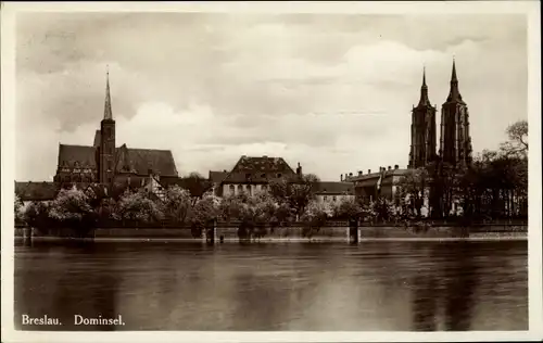 Ak Wrocław Breslau in Schlesien, Dominsel, Partie am Wasser