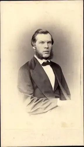 CdV Russischer Adel, Prinz, Portrait, Anzug, Fliege