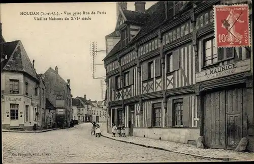 Ak Houdan Yvelines, Vue prise Rue de Paris, Vieilles Maisons du XVIe siecle, G. A. Maurice