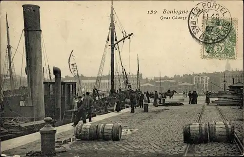 Ak Boulogne sur Mer Pas de Calais, Hafen, Quai Chanzy