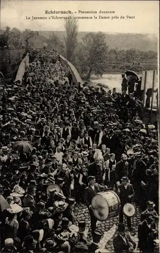 Ak Echternach Luxemburg, Tanzumzug, Die Jugend von Echternach