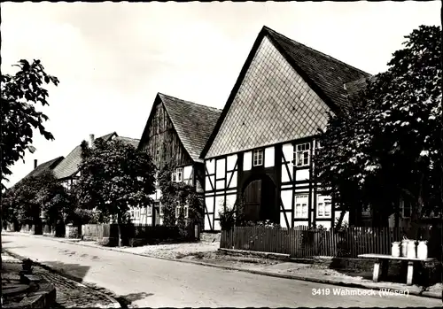 Ak Wahmbeck Bodenfelde an der Weser, Fachwerkhaus, Straßenpartie