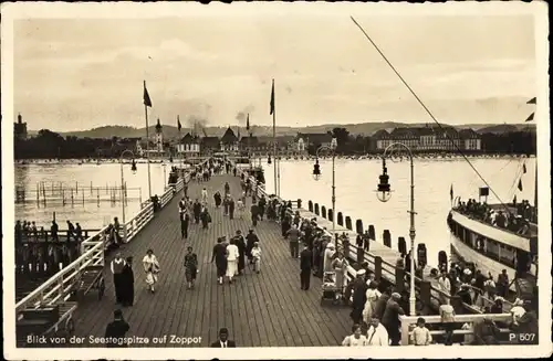 Ak Sopot Gdańsk Zoppot Danzig, Blick von der Seestegspitze zur Stadt