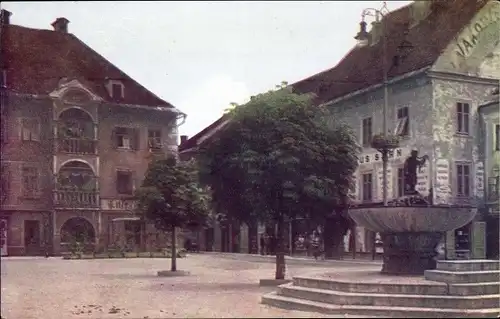 Ak Sankt Veit an der Glan Kärnten, Platz mit Brunnen