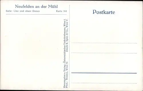 Ak Neufelden im Mühlviertel Oberösterreich, Straßenpartie, Brunnen