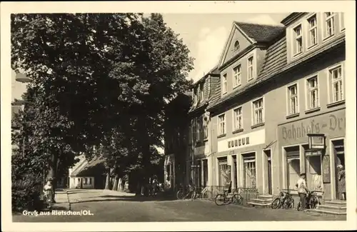 Ak Rietschen in Sachsen, Straßenpartie, Konsum