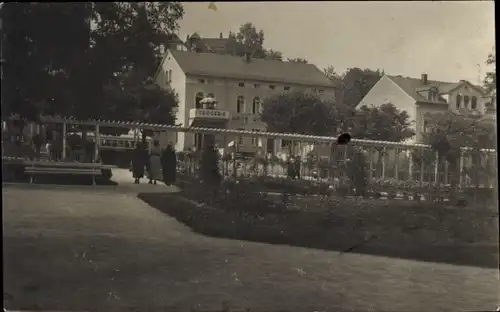 Foto Ak Bad Elster Vogtland, Rosengarten, Pergola, Drogerie