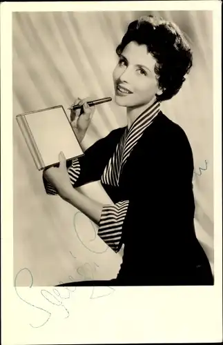 Foto Ak Schauspielerin Sonja Ziemann, Portrait, Autogramm