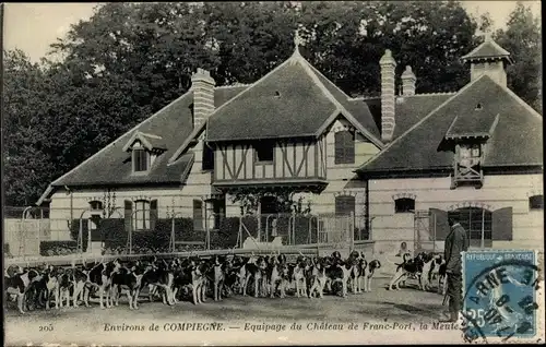 Ak Compiègne Oise, Besatzung des Hafens Chateau de Franc