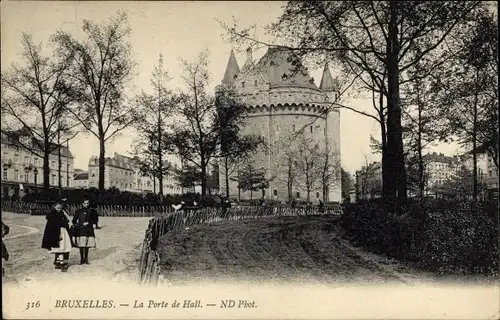 Ak Brüssel Belgien, Hall Gate, Häuser