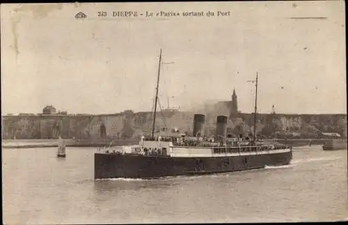 Ak Fährschiff Paris, Hafenausfahrt Dieppe