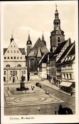 Ak Lutherstadt Eisleben, Marktplatz, Denkmal, Kirche