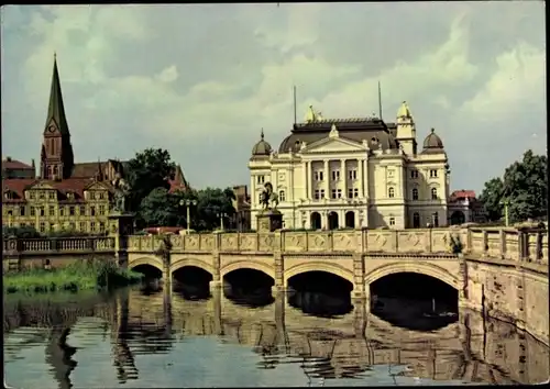 Ak Schwerin in Mecklenburg, Staatstheater, Dom, Brücke