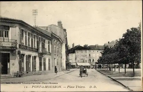 Ak Pont à Mousson Mussenbrück Lorraine Meurthe et Moselle, Place Thiers, Café de la Gare