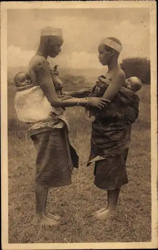 Ak Ruanda, Frauen grüßen einander