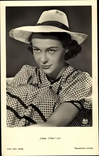 Ak Schauspielerin Ilse Werner, Portrait mit Hut