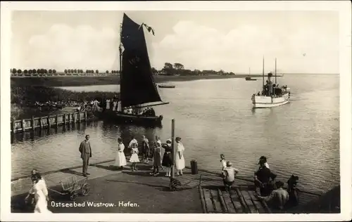 Ak Ostseebad Wustrow Fischland, Hafen, Fähre