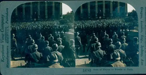 Stereo Foto Sons of France on Parade in Paris, I WK